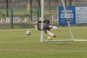 Alex Dai's penalty save on David Wu close up